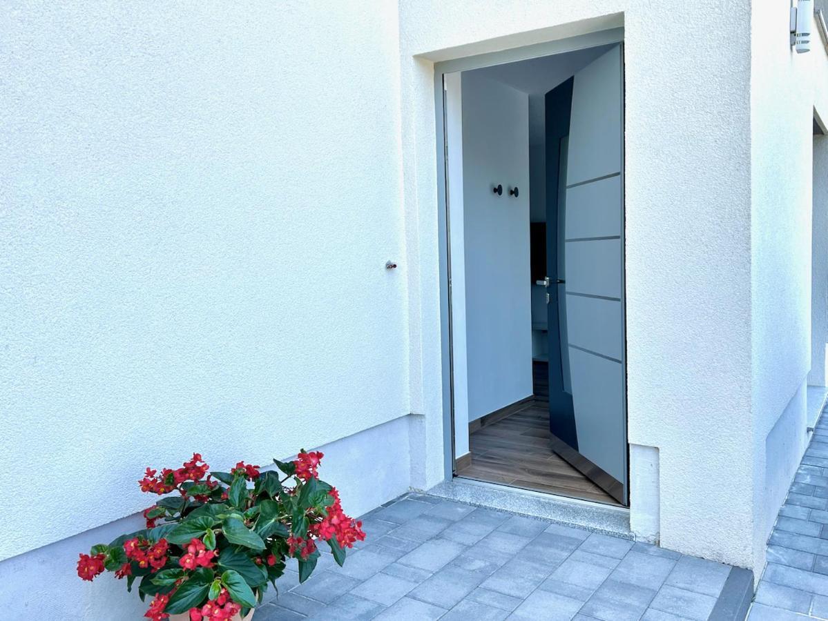 Apartment ZEN Zgornje Skofije Buitenkant foto